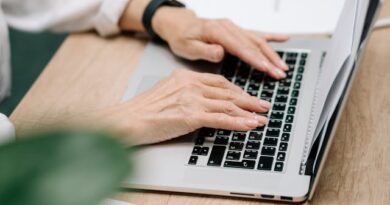 Jak sprawdzić, na jakie frazy wyświetla się moja strona w Google?