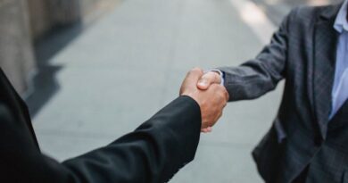 Czy kancelaria windykacyjna może odzyskać pieniądze, jeśli dłużnik unika kontaktu i nie odbiera telefonu?